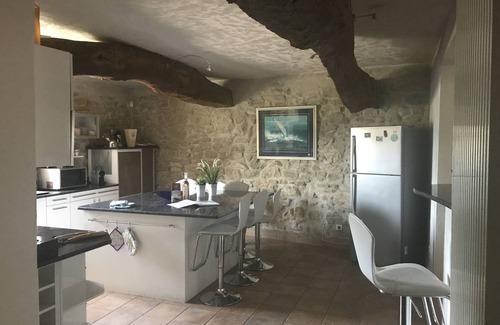 Caumont-sur-Durance Other | Provencal farmhouse rental of 200 m2 with swimming pool close to Avignon, Vaucluse