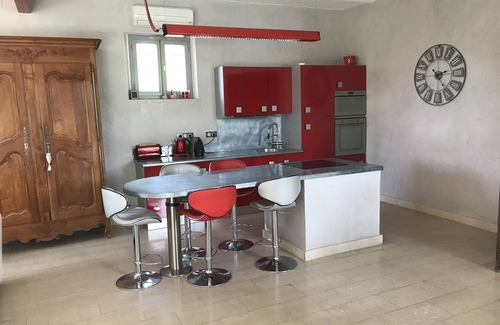 Cabannes Other | Provencal farmhouse 250m2 between Alpilles and Luberon with beautiful swimming pool, 1hectare park