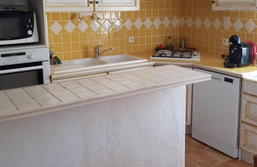 Mallemort Apartment | Provence..........