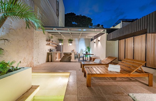 La Florida House | Provenza Luxury Residence by HOUSY HOST
