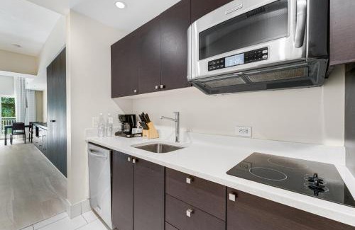 Ludlam Apartment | Provident Doral at the Blue Miami