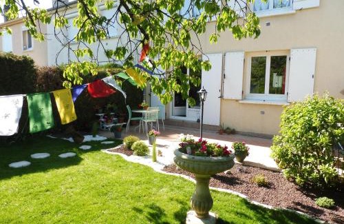 Funay - Bruyeres House | Proximite circuit 24 heures