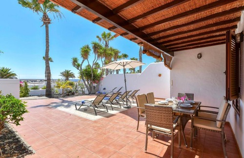 Playa Blanca Apartment | Puerto Chico 2