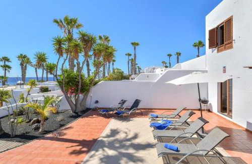 Playa Blanca Apartment | Puerto Chico 2
