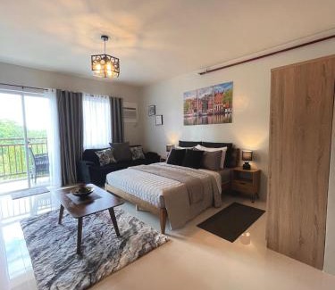 Puerto Princesa City Centre Apartment | Puerto Princesa Palawan B and B by David And Jen's Suite Camella Manors Verdant