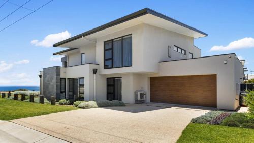 Sellicks Beach House | Puesta de Sol Home by Wine Coast Holiday Rentals