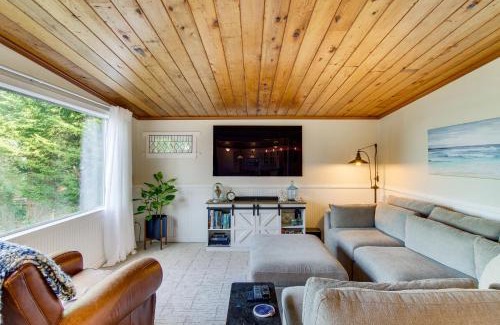 Coupeville House | Puget Sound Cottage with Private Community Beach!