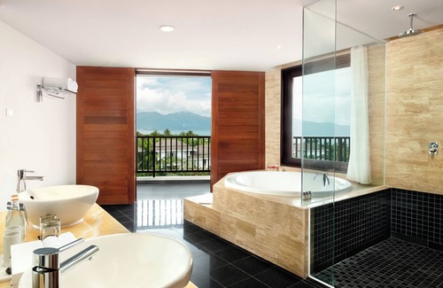 Ngu Hanh Son Resort | Pullman Danang Beach Resort