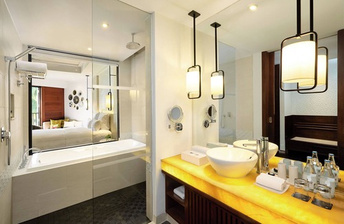 Ngu Hanh Son Resort | Pullman Danang Beach Resort