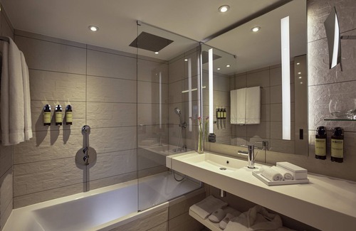 Tremblay-les-Gonesse Hotel | Pullman Paris Roissy CDG Airport