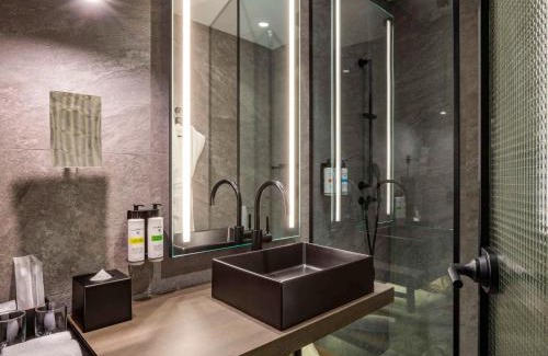 Vake Hotel | Pullman Tbilisi Axis Towers