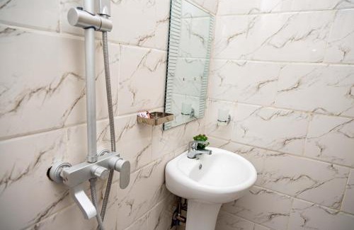 Dodoma House | Pundamilia Private rooms