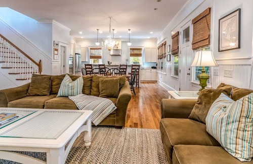 Cape Fear Station House | Pura Vida | 5 Bed, 4 Bath