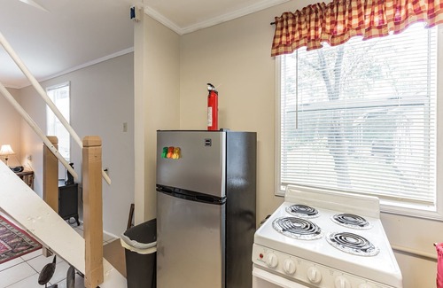 Eastpoint House | Pura Vida East Point Apartment with Bay and Island View by RedAwning