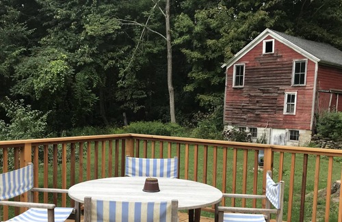 Canaan House | Pure Berkshire Charm! + Hikes, Pumpkins, Farm stands+ Foliage