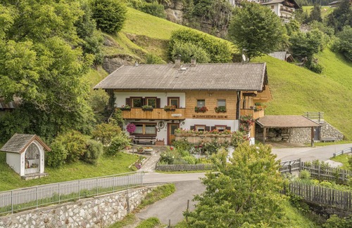 Moso in Passiria Apartment | Pure relaxation in the mountains!