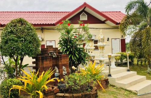 Pluak Daeng Hotel | Purinplace