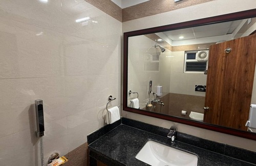 Bhubaneshwar Hotel | purple leaf