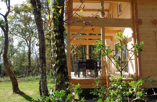 Charensat House | Puy Montaly, chalet "le Pariou", calm, nature, private fishing pond