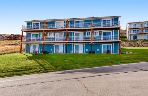 Harbor Village Apartment | Puzzled at Bear Lake