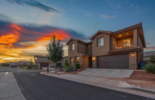 Santa Clara House | PV 99 Private Hot Tub, Ping Pong Table, Xbox X series and Resort Amenities