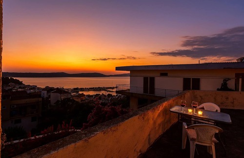 Pylos House | Pylos Sunset Retreat With Panoramic Sea Views