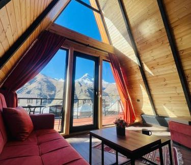 Gergeti Hotel | Pyramid Kazbegi