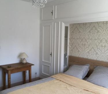 Mulhouse House | Pyramides, maison de ville de charme 6pers, 2 Chambres, terrasse