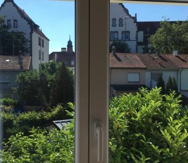 Mulhouse House | Pyramides, maison de ville de charme 6pers, 2 Chambres, terrasse