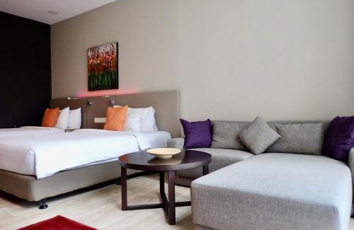 Damansara Perdana Hotel | Qliq Damansara Hotel