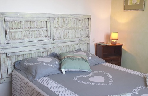 Valle-de-Campoloro Bed & Breakfast | Quadruple room (2 bedrooms) in a village house "A Caserella"