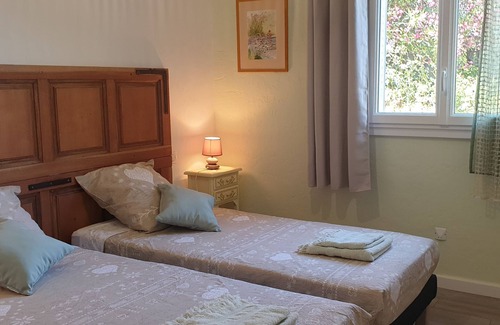 Valle-de-Campoloro Bed & Breakfast | Quadruple room (2 bedrooms) in a village house "A Caserella"