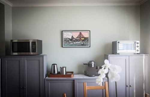 Parkside Apartment | Quaint 2BR/1BA Apt - 7 min walk to Ocean Beach