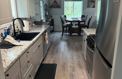 Soldotna House | Quaint 3-bedroom duplex in the heart of Soldotna