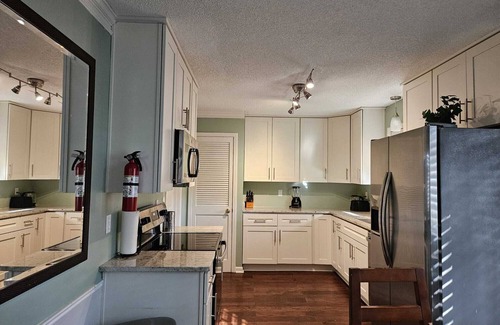 Cordova House | Quaint 9-bedroom house in Memphis