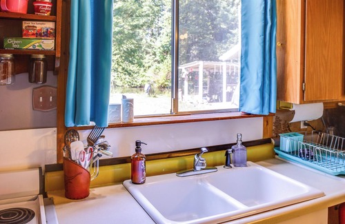 Paradise Estates Apartment | Quaint Ashford Studio Stay: 5 Mi to Mt Rainier!