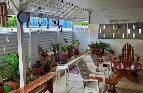 Sero Colorado House | Quaint bungalow overlooking the Caribbean. A short 8 minute walk to Baby Beach