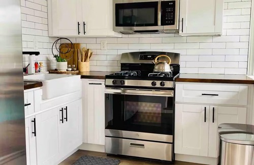 Mission Hills House | Quaint Casita in San Diego with PRIVATE POOL