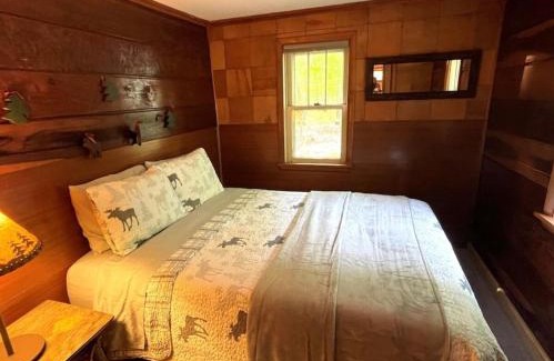 Rapid River House | Quaint Cottage on the Sandy Shores of Lake Michigan