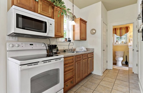 Bay St Louis Cottage | Quaint Cottage, Walk to Beach and Old Town Bay St. Louis