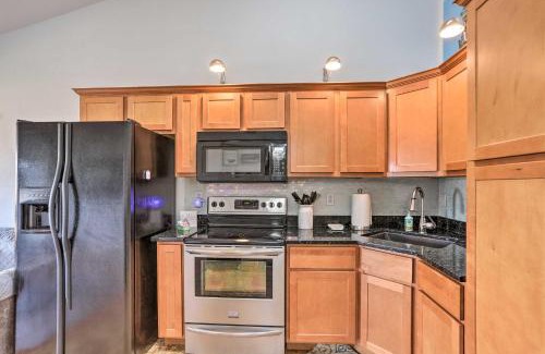 Oak Harbor Apartment | Quaint Couples Escape Pool, Near Lake Erie!