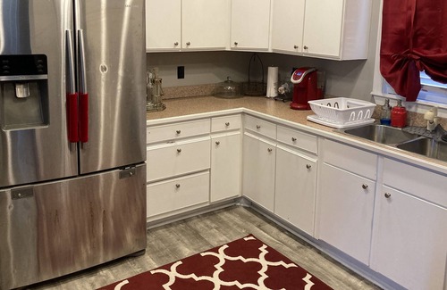 Portsmouth House | Quaint & Cozy 3bdr Home in Historic Port Norfolk (Portsmouth, VA)