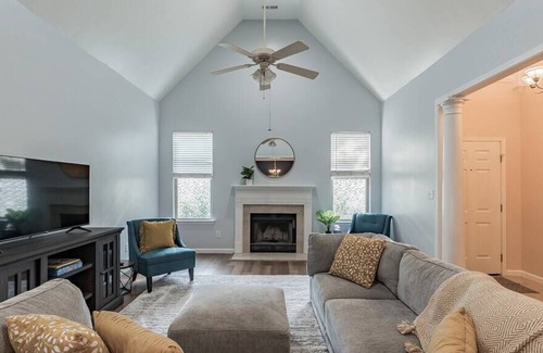 Harvest House | Quaint homey cottage style house in Harvest AL