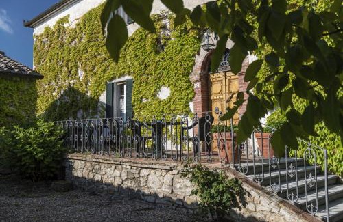 Palazzina House | Quaint house in Murlo with shared pool