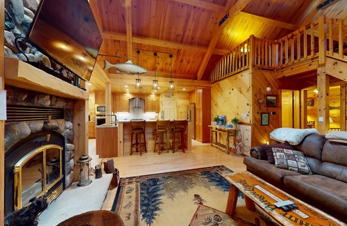 Minocqua House | Quaint lakefront cabin w/indoor & outdoor fireplace, private dock - dogs OK