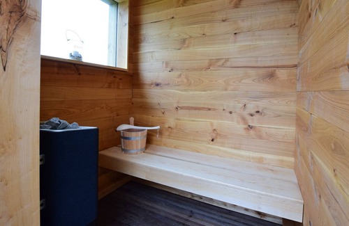 Vielsalm Cottage | Quaint Mobile Home with Sauna in Vielsalm