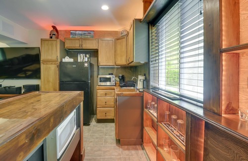 Naples Cottage | Quaint Naples Cottage: Walk to Trickey Pond & Cove