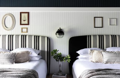 Ocean Point Hotel | Quaint Oceanfront Room Perfect for Relaxing After Adventurous Days | with Pool