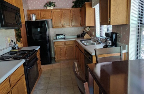 Pinetop Villa | Quality Hill Resort Villa, Spacious 3 Bedroom Town Home Sleeps 8