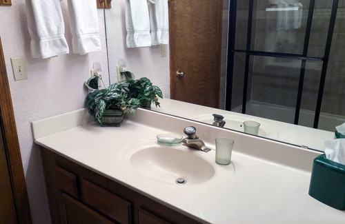 Pinetop Villa | Quality Hill Resort Villa, relax among the tall pines in your very private villa